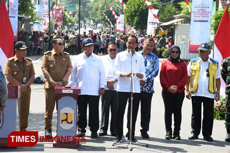 Presiden Ri Jokowi Perbaikan Jalan Nasional Habiskan Rp Triliun