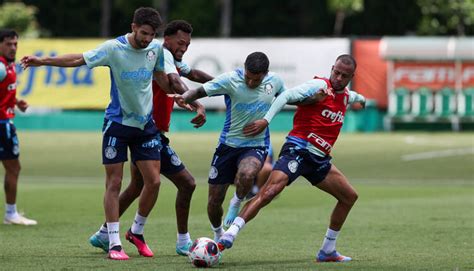 Palmeiras encerra treinos para enfrentar a Ferroviária veja provável