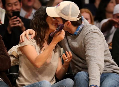 Mila Kunis Y Ashton Kutcher Disfrutan De Su Amor Grupo Milenio