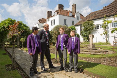 St Johns School St Uk Greater London