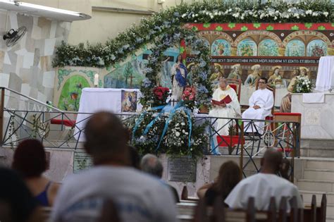 Fi Is Prestam Homenagens No Dia De Nossa Senhora Imaculada Da Concei O