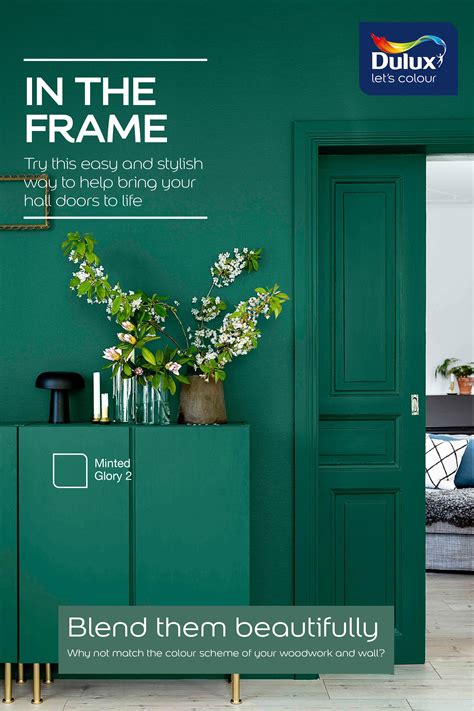Emerald green paint | Huisdesign, Binnenhuisarchitect, Kast zelfde