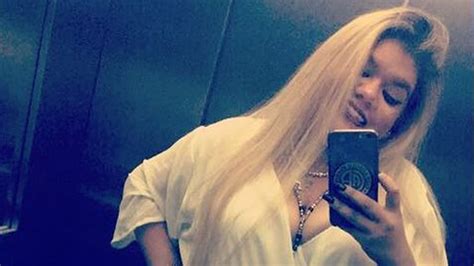 El Descuido Hot De Zaira Nara Durante Un Programa En Vivo Infobae