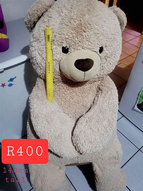 Buy or sell pre-owned giant teddy bears in Harkerville, Western Cape
