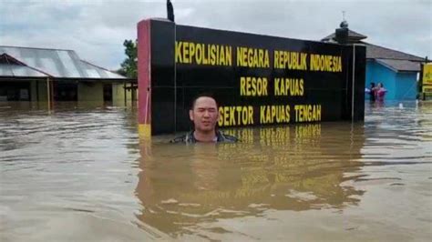 Banjir Di Kalteng Kabupaten Terendam Air Jiwa Warga Pulang