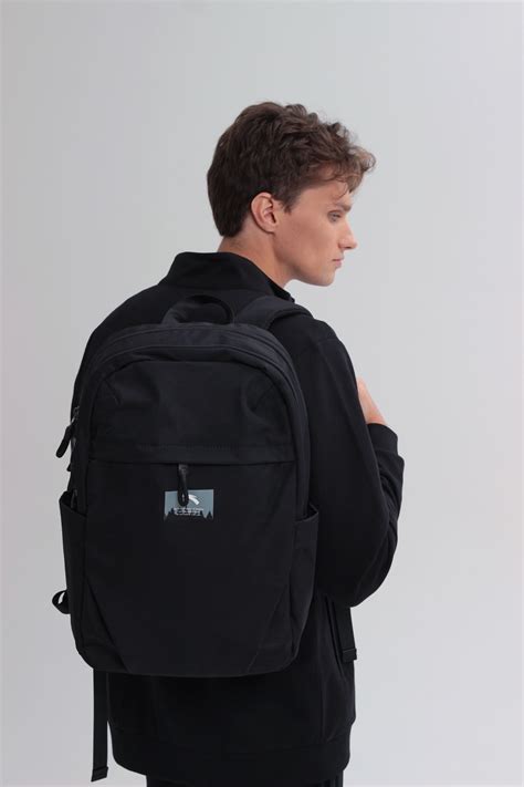 Купить рюкзак Anta Trip (892337155-1) в интернет-магазине Anta-sport.ru