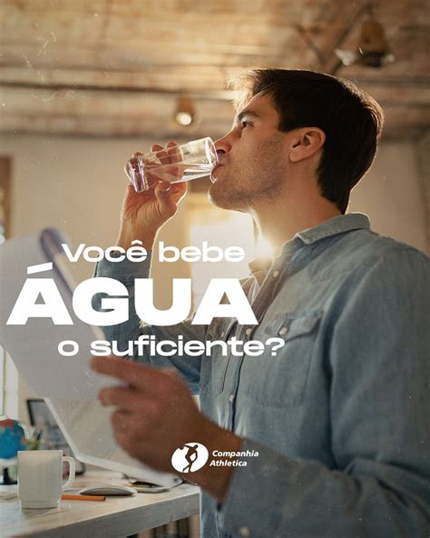 Hidratar-se é um cuidado essencial para nossa saúde. Um simples copo de ...