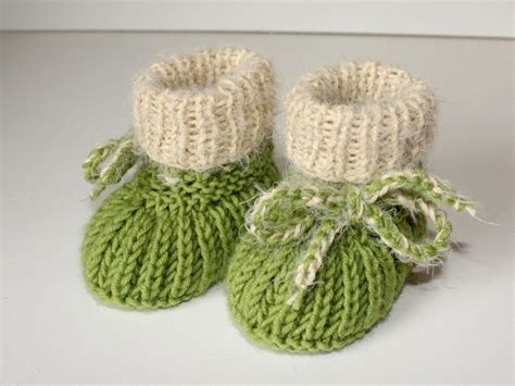 Strickanleitung Baby Booties im Patentmuster Sohlenlänge 9 cm