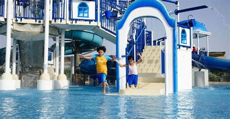 Cyan Waterpark Visitors Jeddah Gulf News Saudi Arabia News In