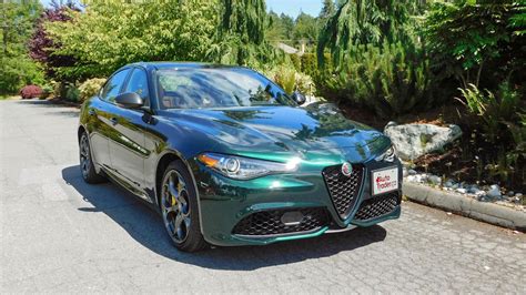 2021 Alfa Romeo Giulia Review | AutoTrader.ca