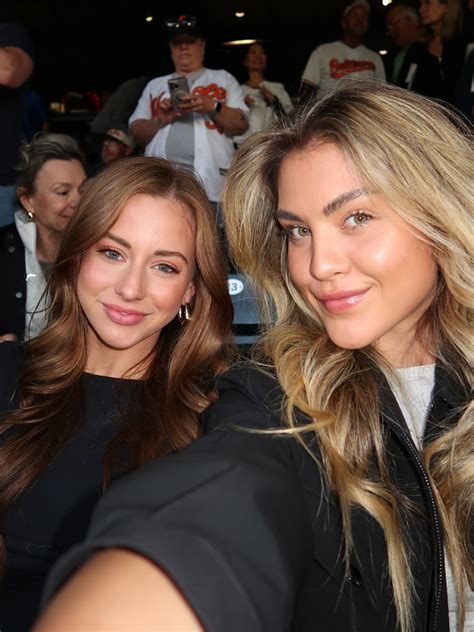 Claire Wolford | Post card from Seattle 💌 | Instagram