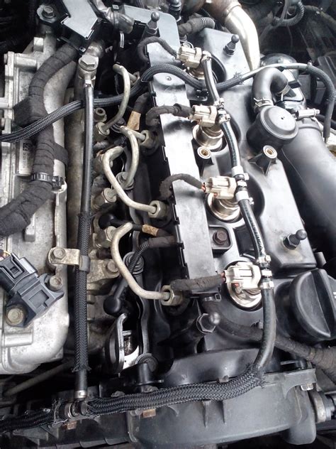 Замена прокладки клапанной крышки — Opel Astra J, 1,7 л, 2009 года ...