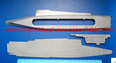 Soviet Aircraft Carrier Baku Hobby Boss