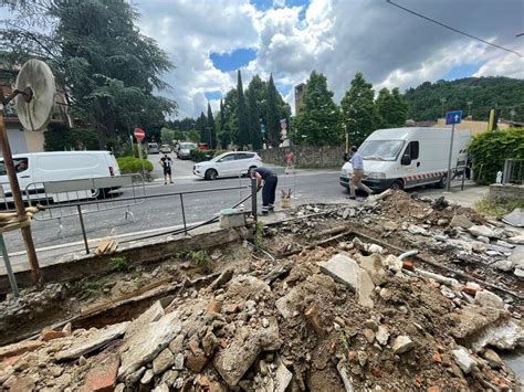 Fiesole Fuga Di Gas Evacuati Asilo Negozi E Abitazioni