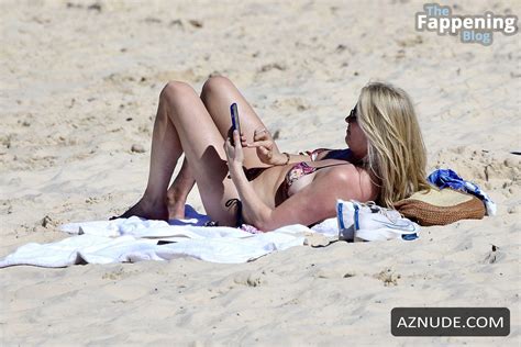 PENNY LANCASTER Nude AZNude