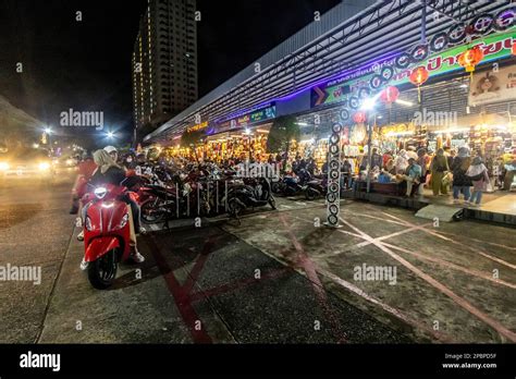 Asean Night Bazaar Market Hat Yai Southern Thailand Stock Photo Alamy