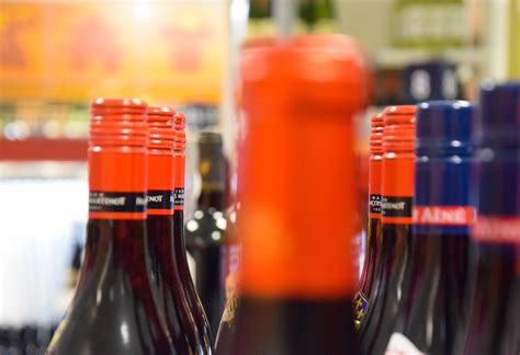 Fondos De Pantalla Botellas Gafas Rojo Vino Beber Bokeh Suecia