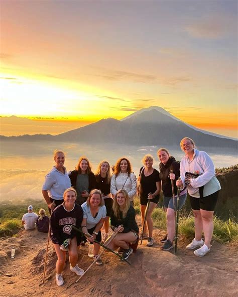 MOUNT BATUR SUNRISE TREKKING – Tour & Travel Bali