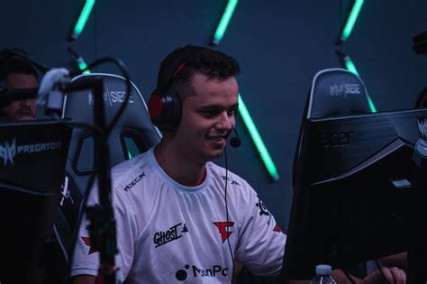 Copa Elite Six Liquid E W7m Garantem Vaga No Major