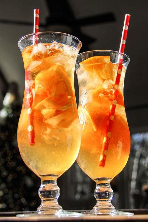 Orange Crush Cocktail Is Perfect For Entertaining | Sumptuous Living