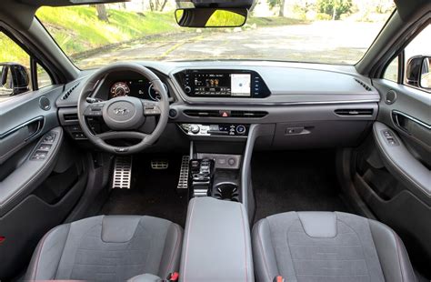 2025 Hyundai Sonata: 89 Interior Photos | U.S. News