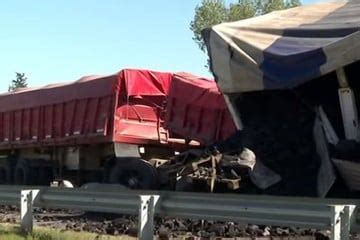 Fuerte Choque M Ltiple Y Corte Total En El Acceso Oeste Dos Heridos Y