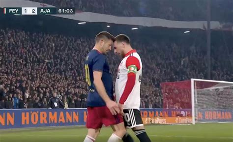 Ajax Kaptan Dusan Tadic Orucunu Sahada A T In Orkun K K Ile