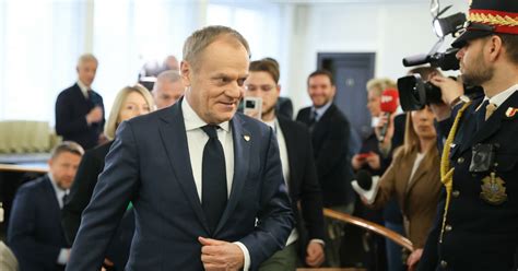 POLITICO zmiana władzy w Polsce Do gry wraca Donald Tusk Wiadomości