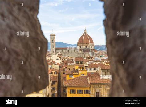 Duomo De Florencia Enmarcado En Piedra La Catedral De Florencia La