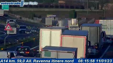 Incidente Sulla A Scontro Tra Camion Traffico Bloccato