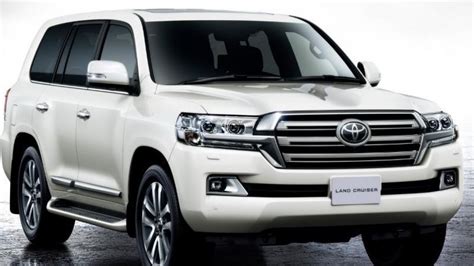 foto tampilan land cruiser  terbaru lebih maskulin