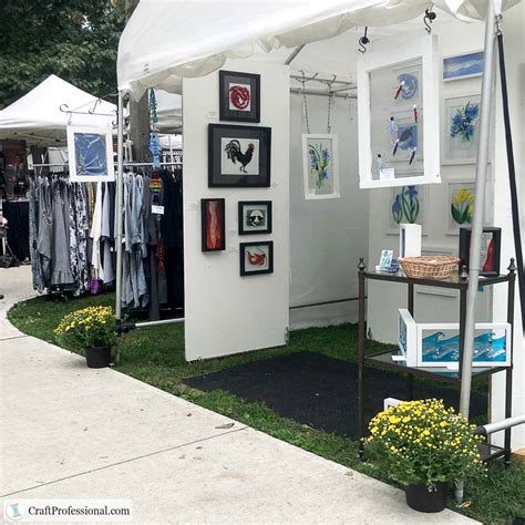 10 Art Show Display Ideas to Show Paintings & Prints in a Craft Booth