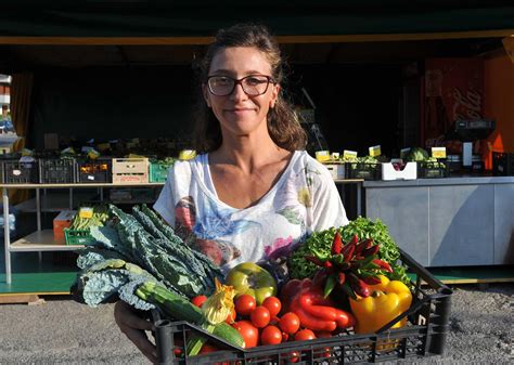 Mini Boom Della Spesa Sotto Casa E Milioni Di Italiani Vanno Nei