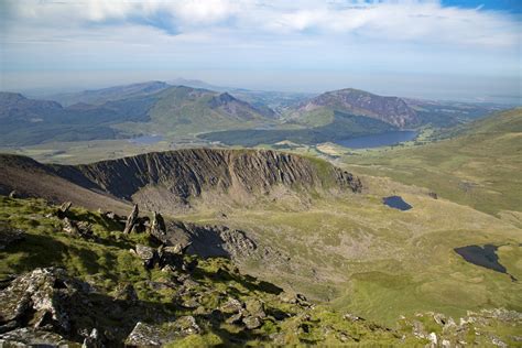 Snowdonia,valley,welsh,mountains,snowdon - free image from needpix.com