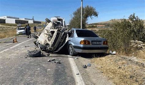 Kütahyada feci kaza 2 ölü 2 yaralı Son Dakika Türkiye Haberleri