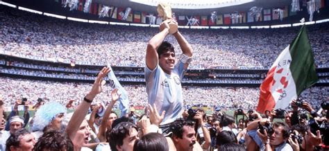 Diego Maradona tribute: Footballers around the world honour the World ...