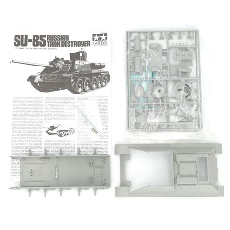Su 85 Russian Tank Destroyer Tamiya 135