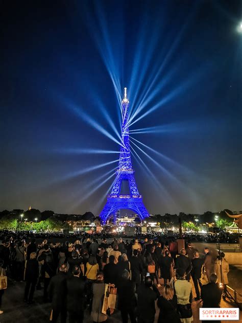 La Tour Eiffel Fête Ses 130 Ans Avec Son Spectacle Son Et Lumière