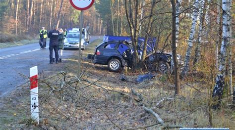 Tragedia Na Drodze Nie Yje Letnia Kobieta Policjanci Apeluj O