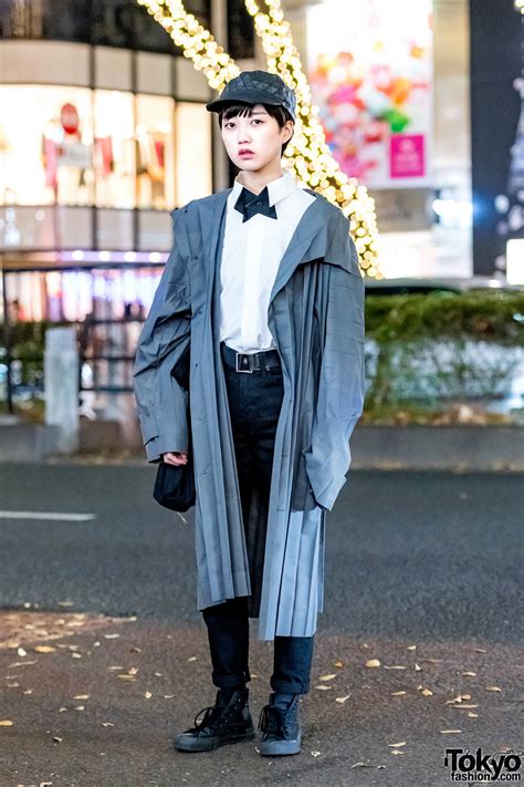 Monochromatic Androgynous Streetwear Style W Issey Miyake Homme Plisse