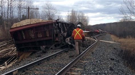 Cn Train Derailed Near Edmundston New Brunswick Cbc News