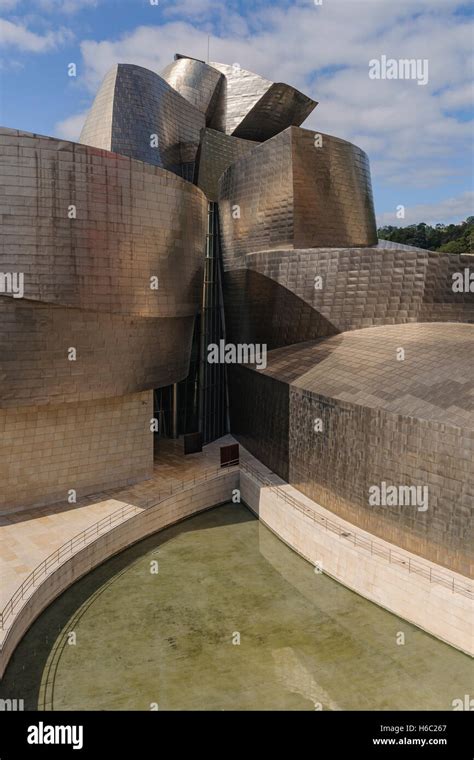 Gehry Bilbao Guggenheim Aerial Hi Res Stock Photography And Images Alamy