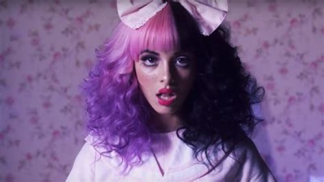 Biografias Personagens Melanie Martinez Cantora