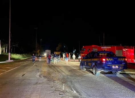 Casal De Idosos Morrem Em Acidente Entre Carro E Carreta Na BR 293 RS