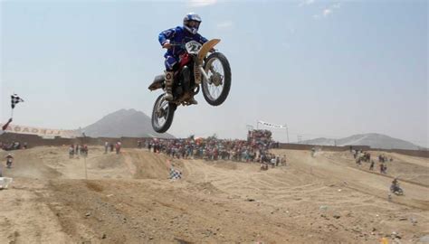 Gran Final De Motocross En Club Del Pueblo El Porvenir Noticias De