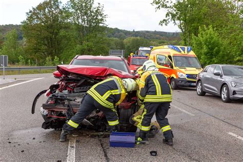 Hildburghausen Vorfahrt Missachtet Zwei Verletzte An