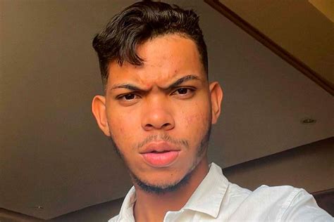 Ex cantor gospel Jessé Aguiar desabafa após assumir se gay Não recebi