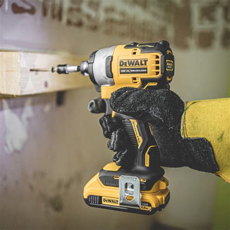 DeWalt DCK2062D2T GB 18V XR Brushless Compact Combi Drill Impact