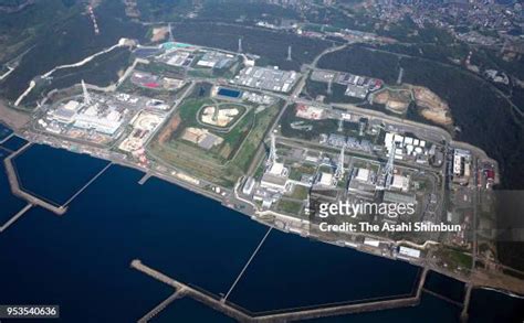 Kashiwazaki Kariwa Nuclear Power Plant Photos and Premium High Res ...