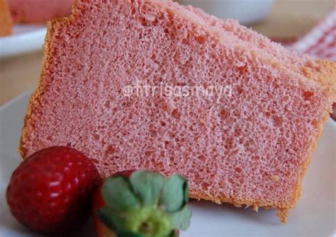 Resep Strawberry Chiffon Cake Oleh Fitri Sasmaya Cookpad